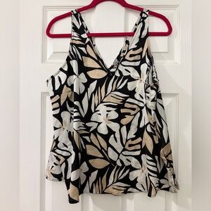 Old Navy Black and Cream Floral Tank Top